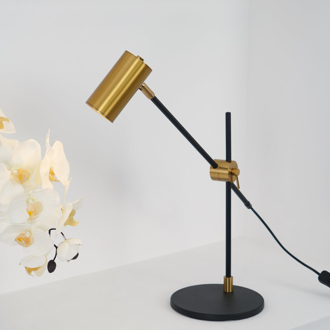 Lektor Table Lamp - Vakkerlight