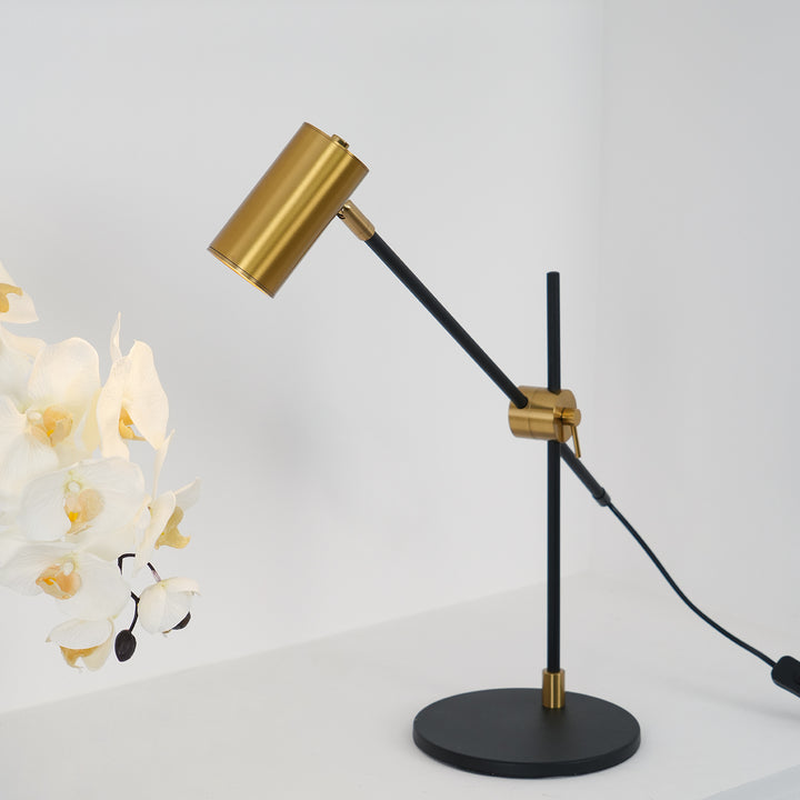 Lektor Table Lamp - Vakkerlight