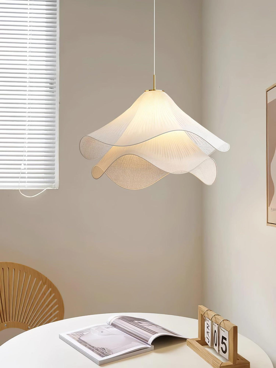 Ethereal Bloom Plug - in Pendant Light - Vakkerlight