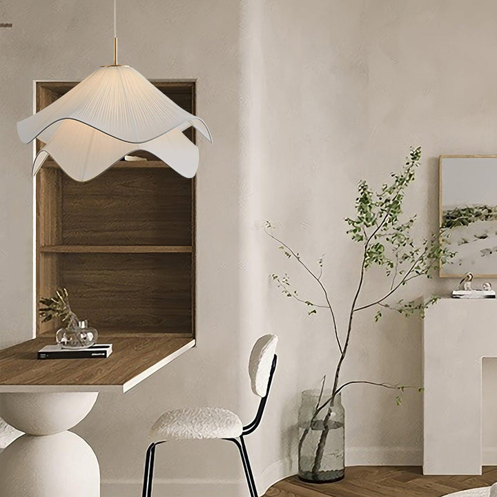 Ethereal Bloom Plug - in Pendant Light - Vakkerlight