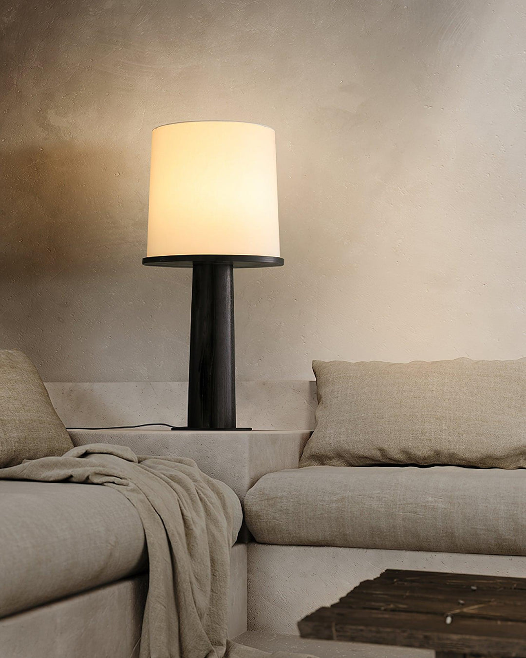 Light And Shadow Bottle Table Lamp - Vakkerlight