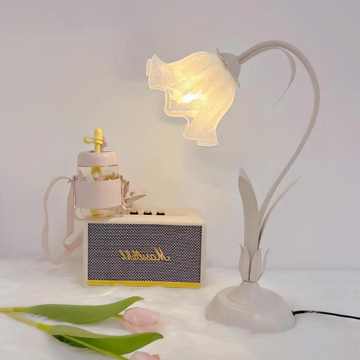 Lily of the Valley Table Lamp - Vakkerlight