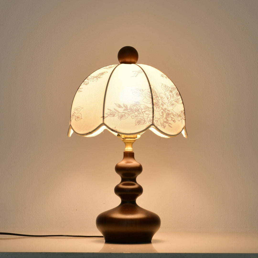 Lilybelle Blossom Table Lamp - Vakkerlight