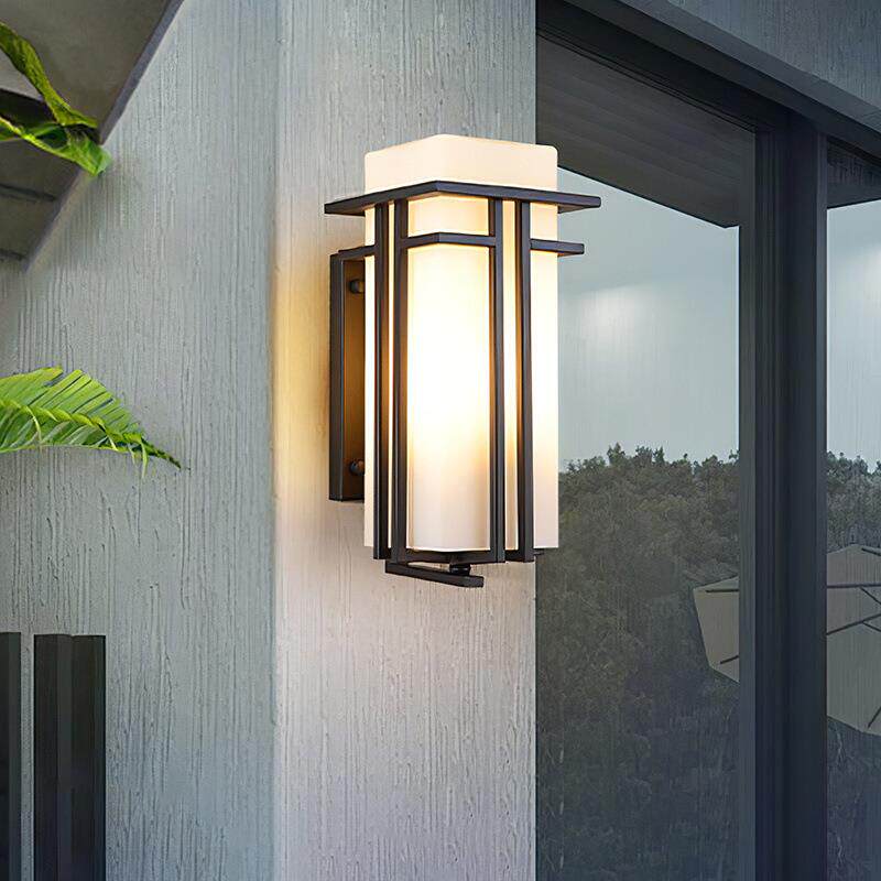 Linden Outdoor Wall Lamp - Vakkerlight