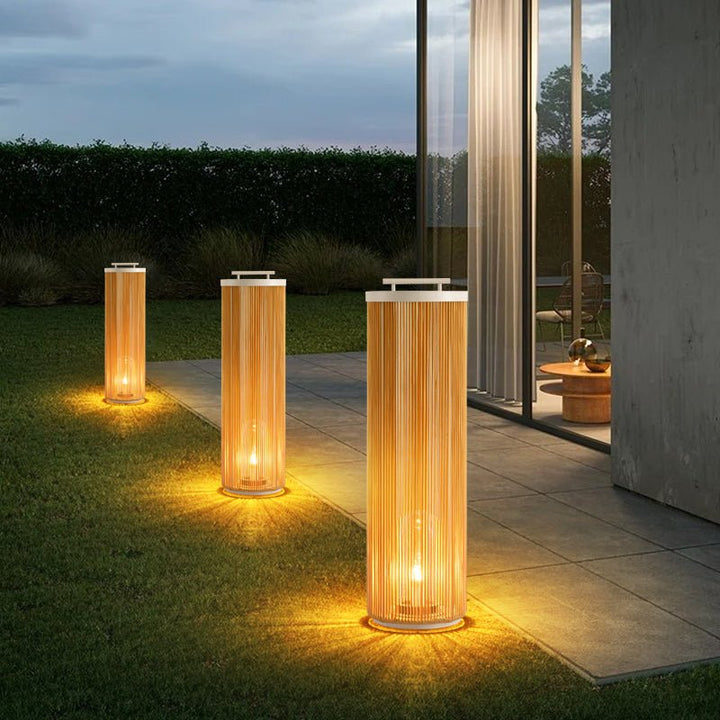 Linden Column Solar Outdoor Lamp - Vakkerlight