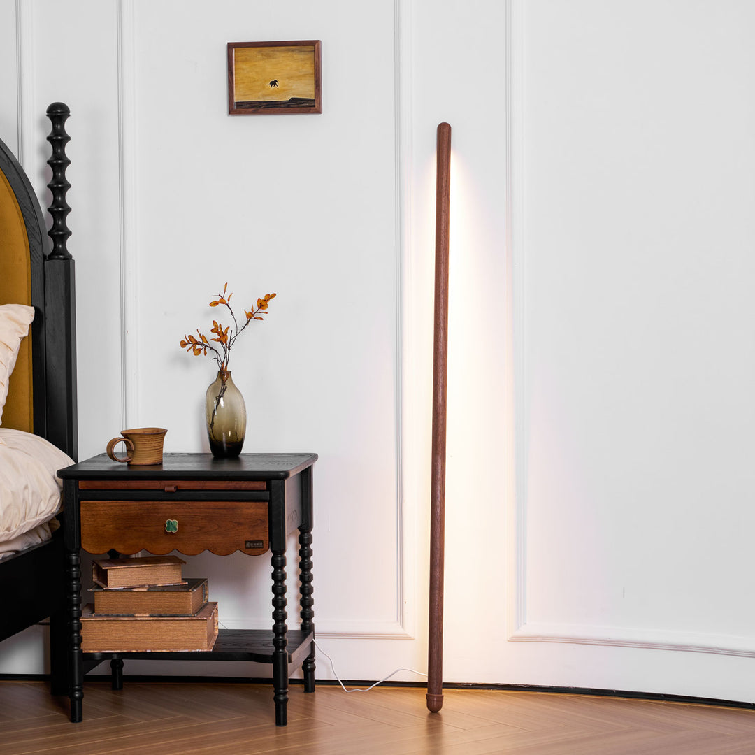 Line Assist Ambience Floor Lamp - Vakkerlight