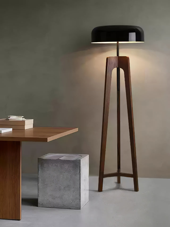 Linea Floor Lamp - Vakkerlight