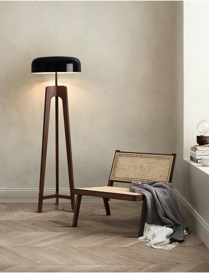 Linea Floor Lamp - Vakkerlight