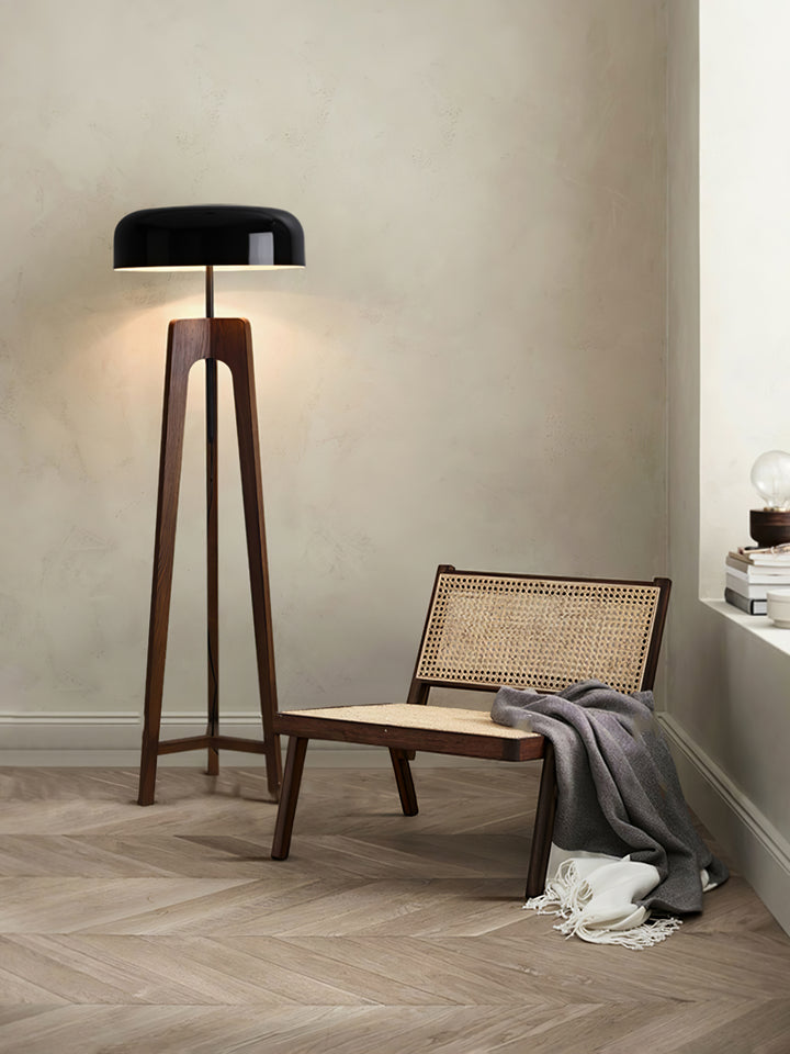 Linea Floor Lamp - Vakkerlight