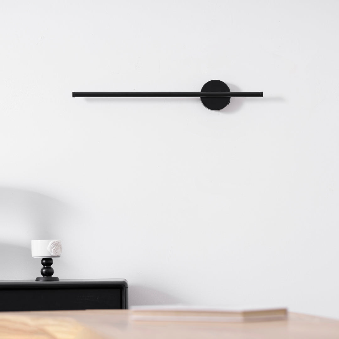 Linearo Rechargeable Wall Lamp