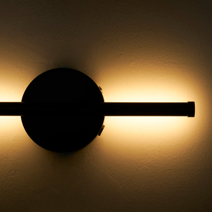 Linearo Rechargeable Wall Lamp