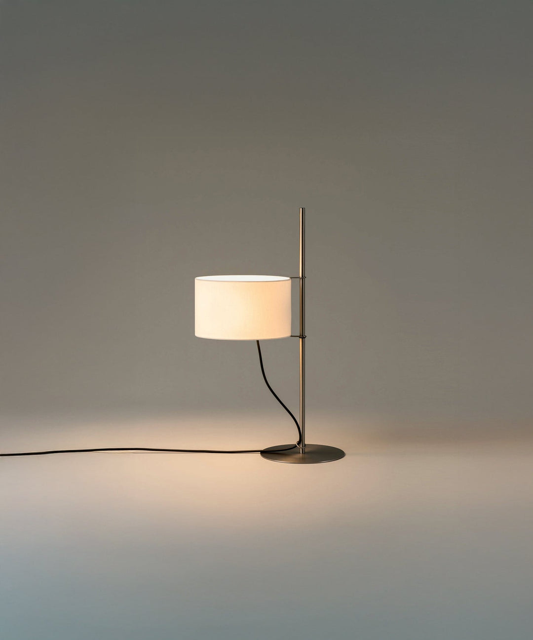Lino Arc Table Lamp - Vakkerlight