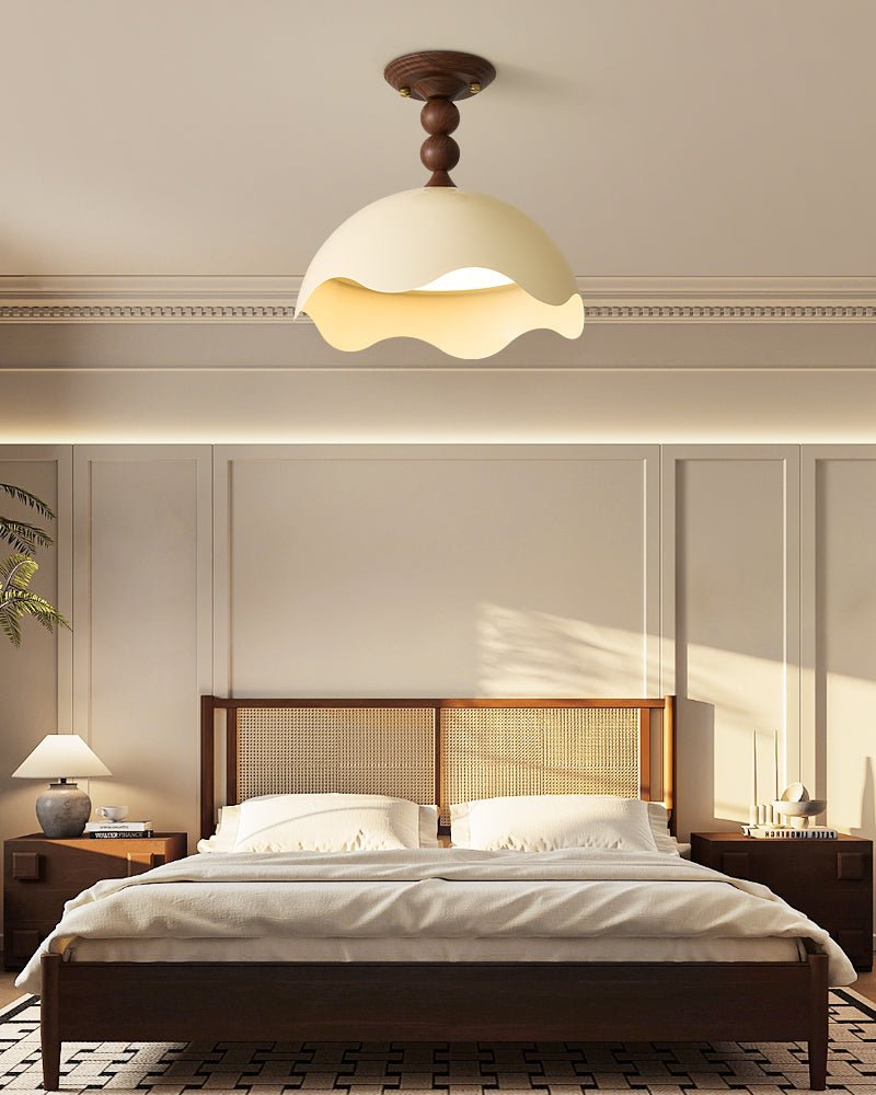 Liora Scallop Ceiling Light - Vakkerlight