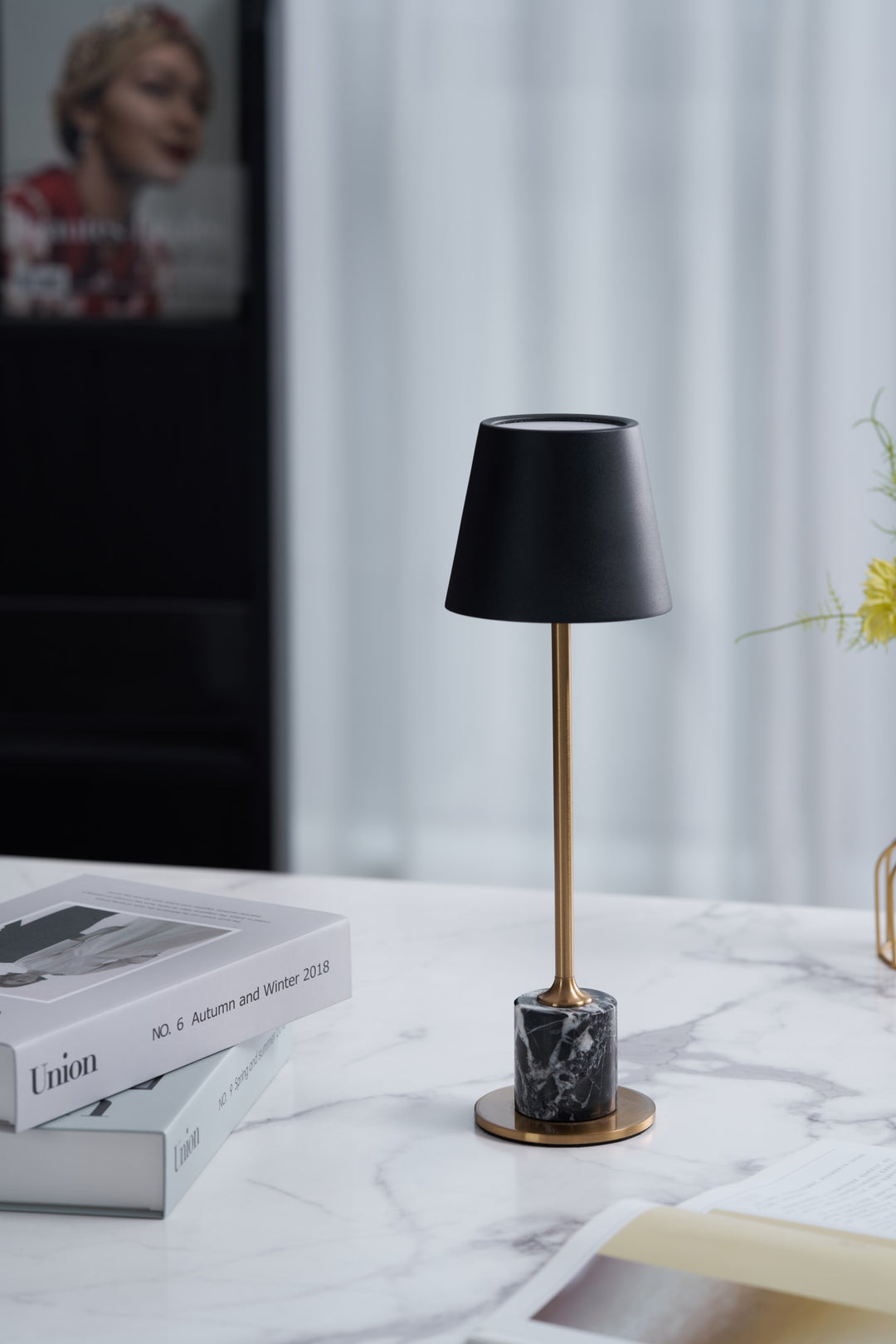Lirio Mini Marble Table Lamp - Vakkerlight