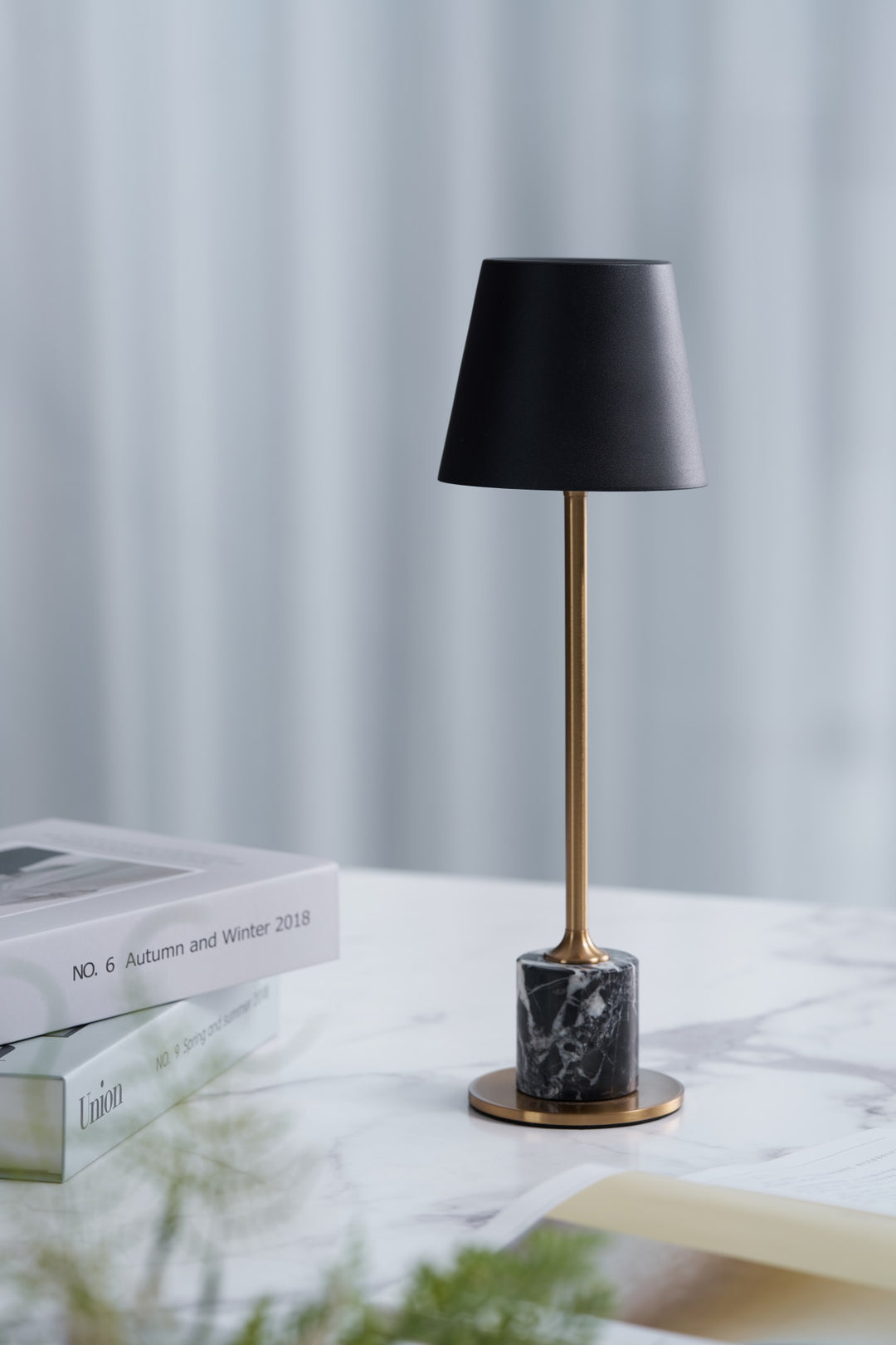 Lirio Mini Marble Table Lamp - Vakkerlight