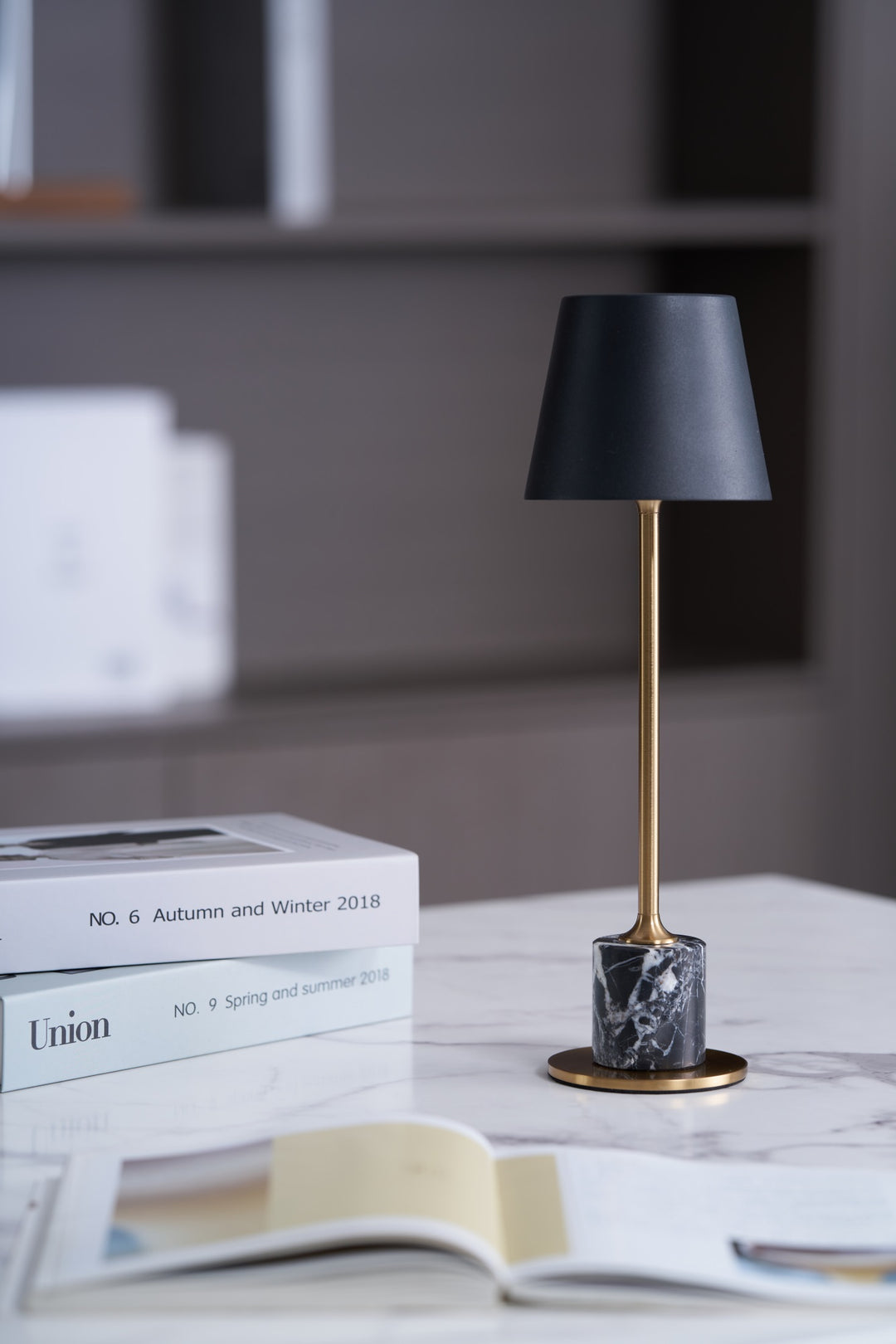 Lirio Mini Marble Table Lamp - Vakkerlight