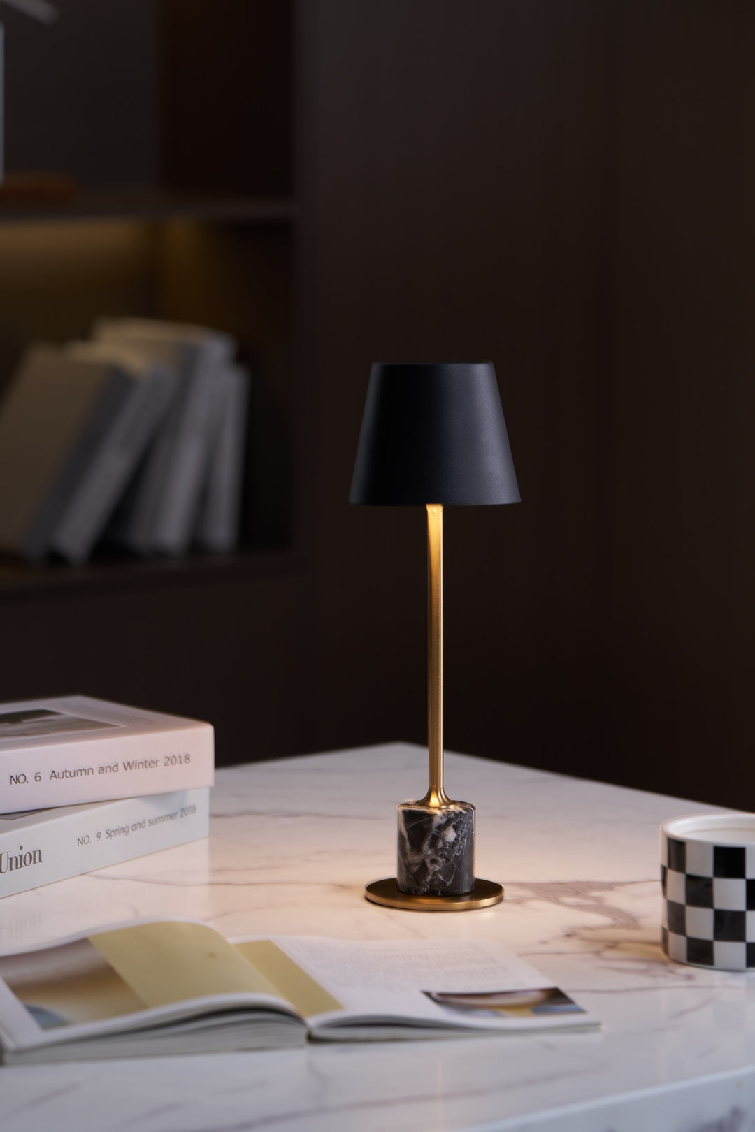 Lirio Mini Marble Table Lamp - Vakkerlight