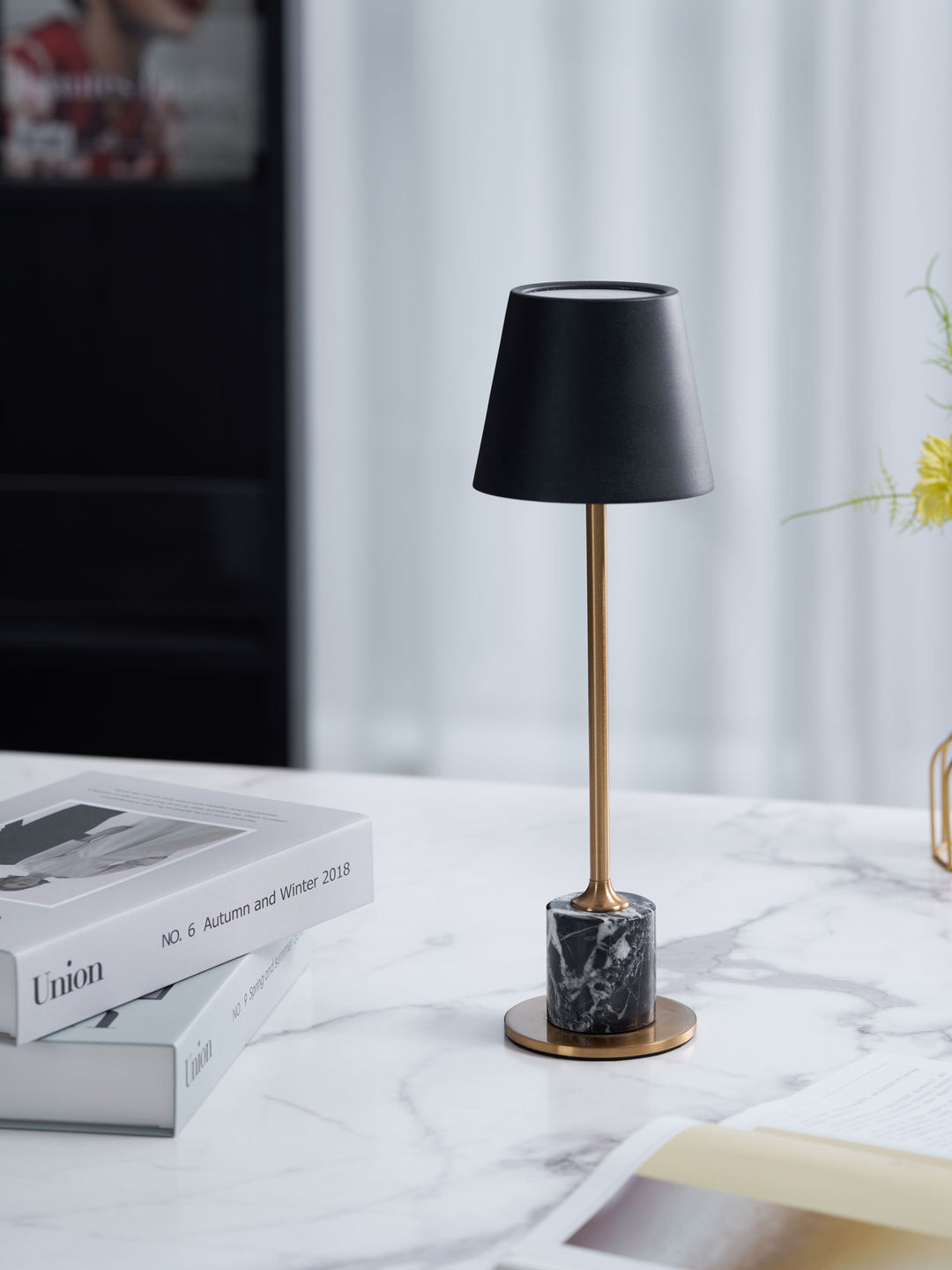 Lirio Mini Marble Table Lamp - Vakkerlight
