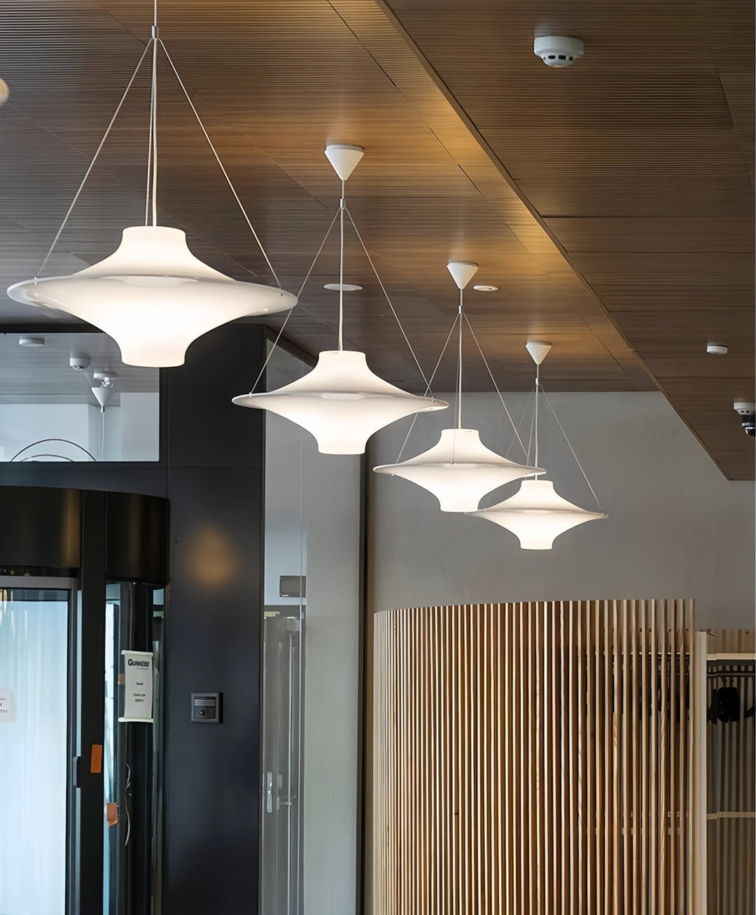 Lokki Pendant Lamp - Vakkerlight