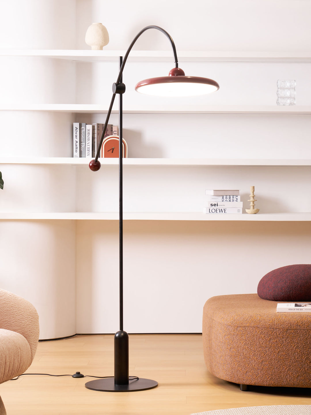 Lola Floor Lamp - Vakkerlight