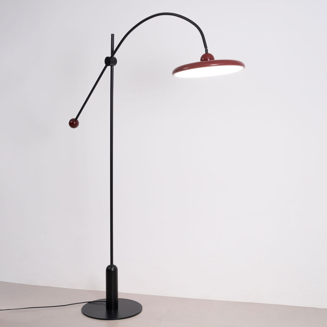 Lola Floor Lamp - Vakkerlight