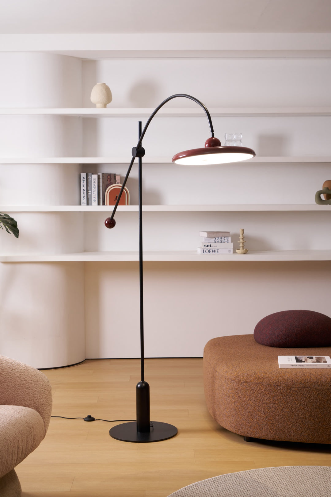 Lola Floor Lamp - Vakkerlight