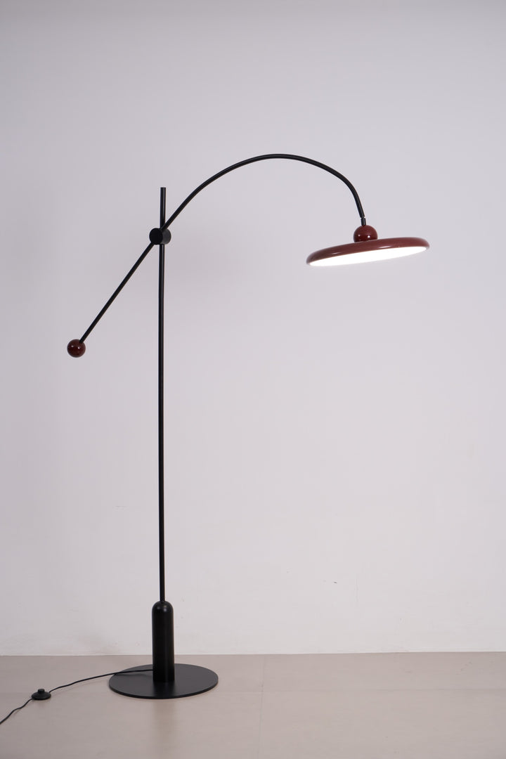 Lola Floor Lamp - Vakkerlight