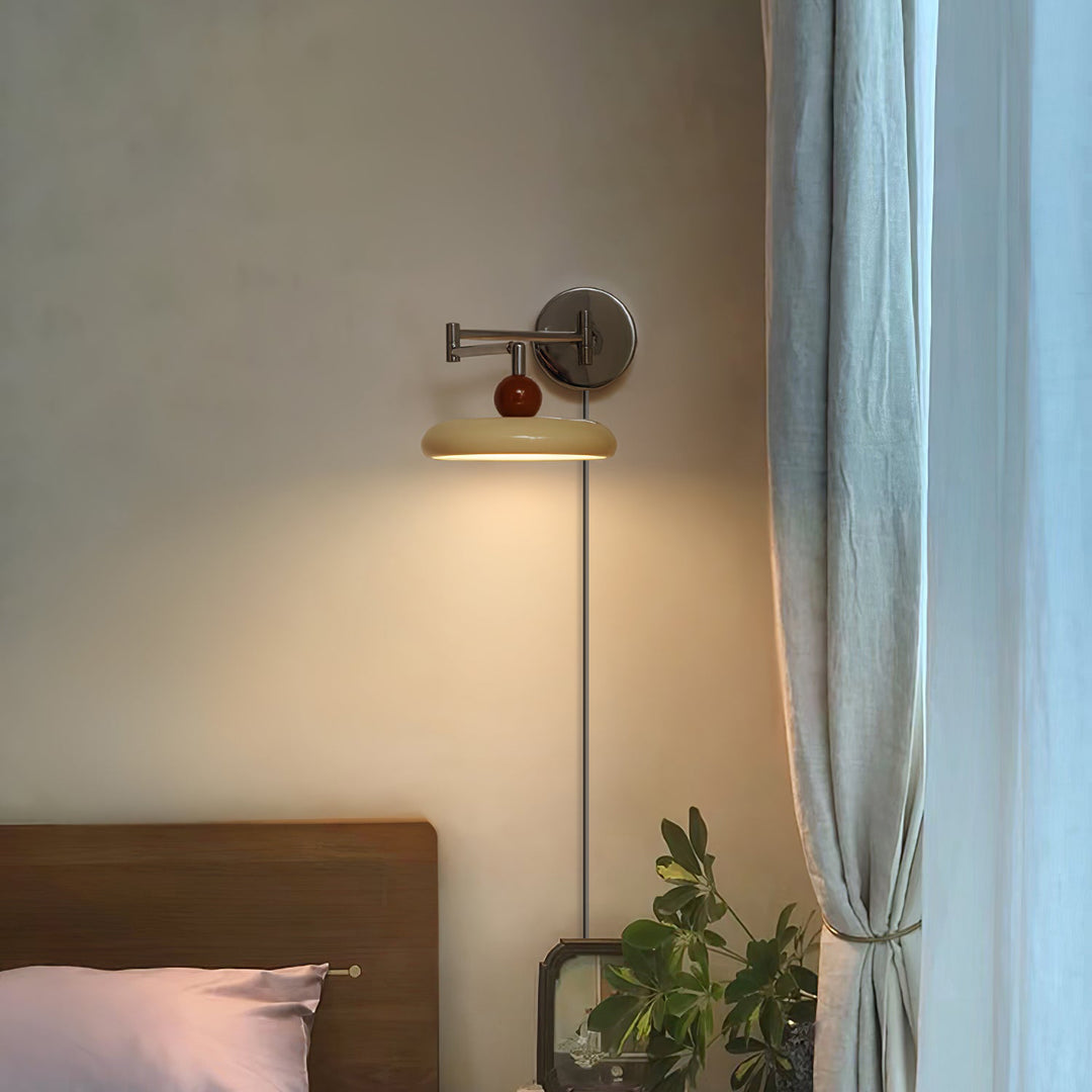 Lola Plug - in Wall Lamp - Vakkerlight