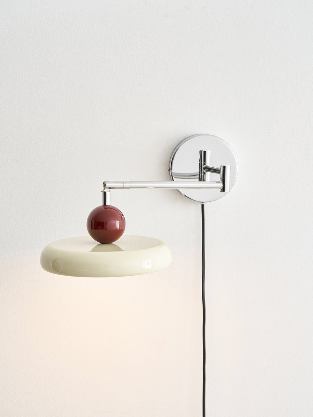 Lola Plug - in Wall Lamp - Vakkerlight