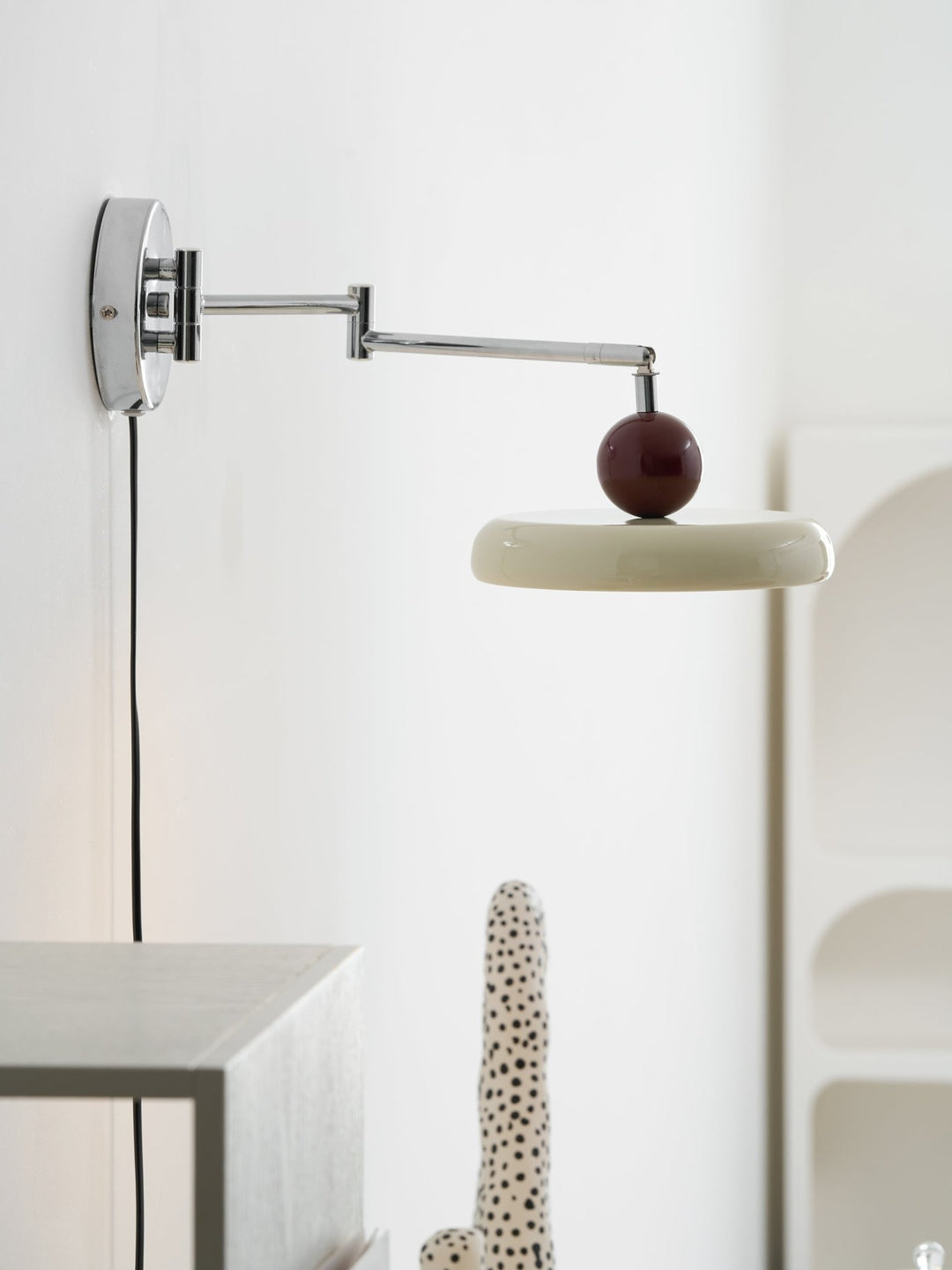 Lola Plug - in Wall Lamp - Vakkerlight