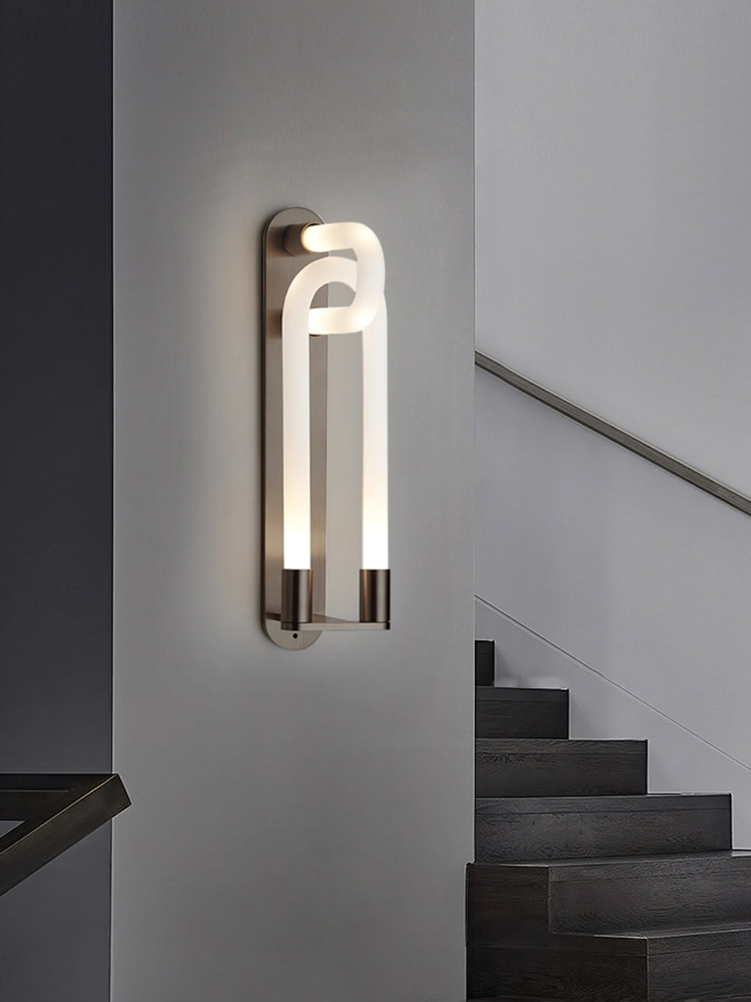 Loop Arcus Wall Lamp - Vakkerlight