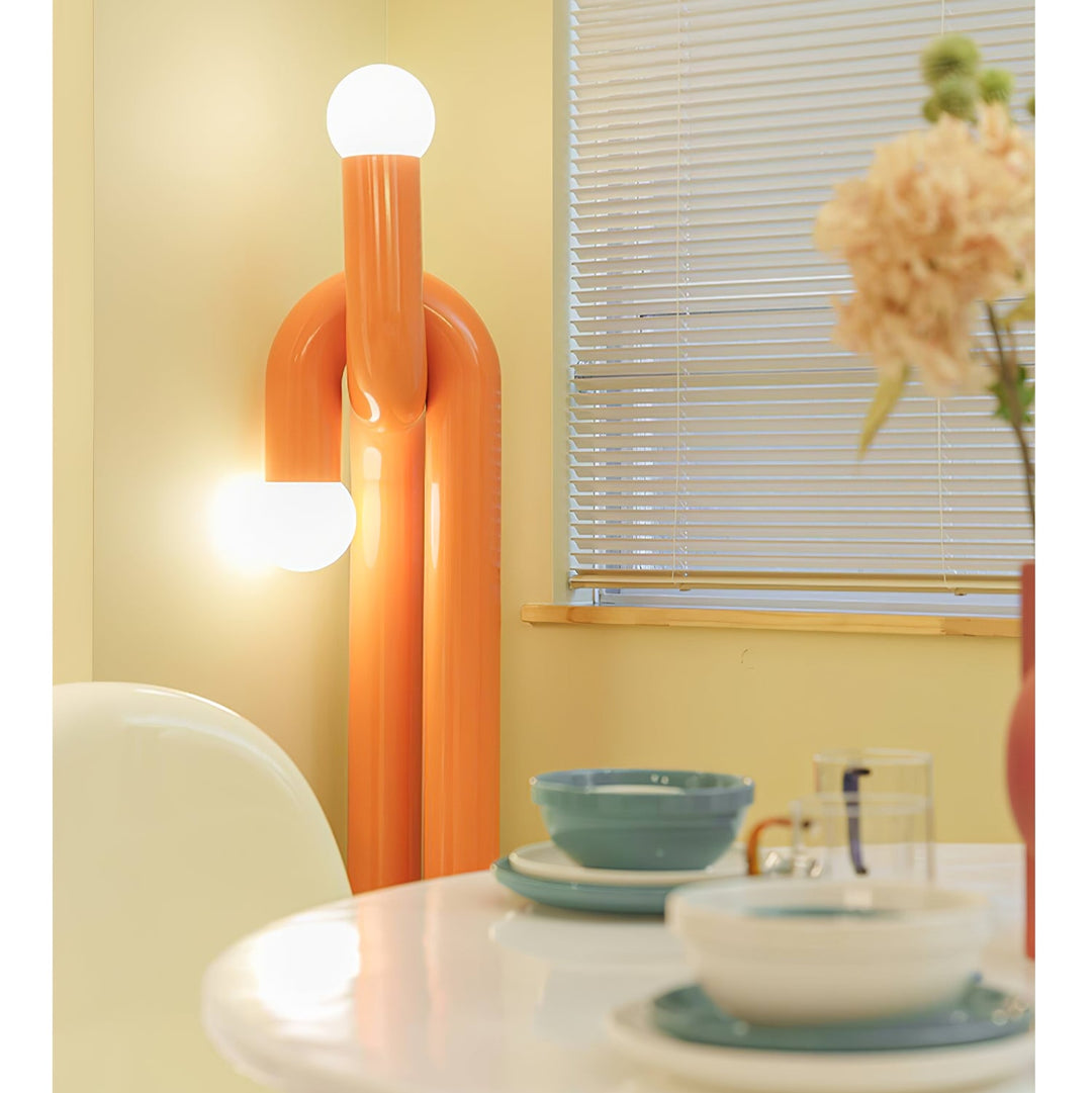 Loopi Floor Lamp - Vakkerlight