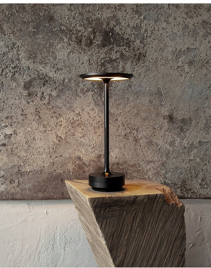 Lorin Rechargeable Table Lamp - Vakkerlight