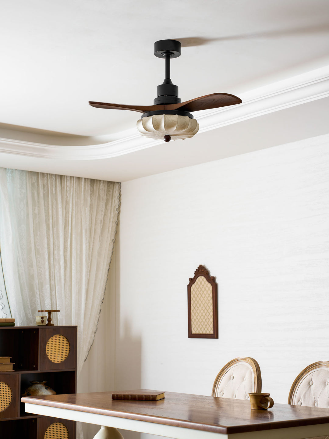 Lotus Bloom Deckenventilator mit Licht