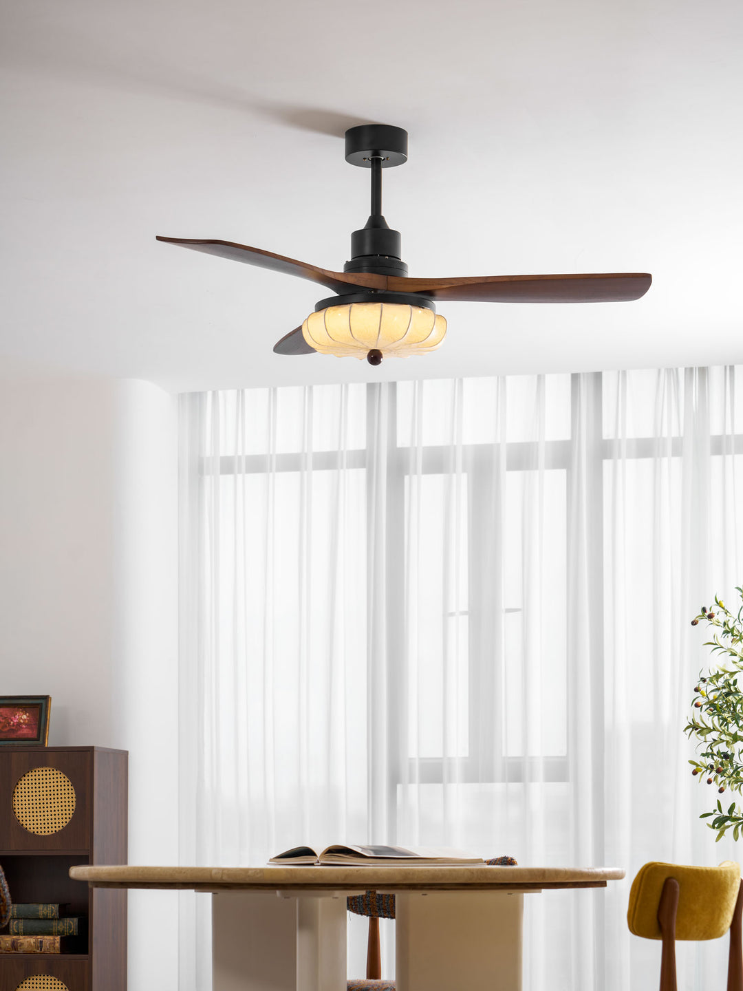 Lotus Bloom Ceiling Fan Light - Vakkerlight