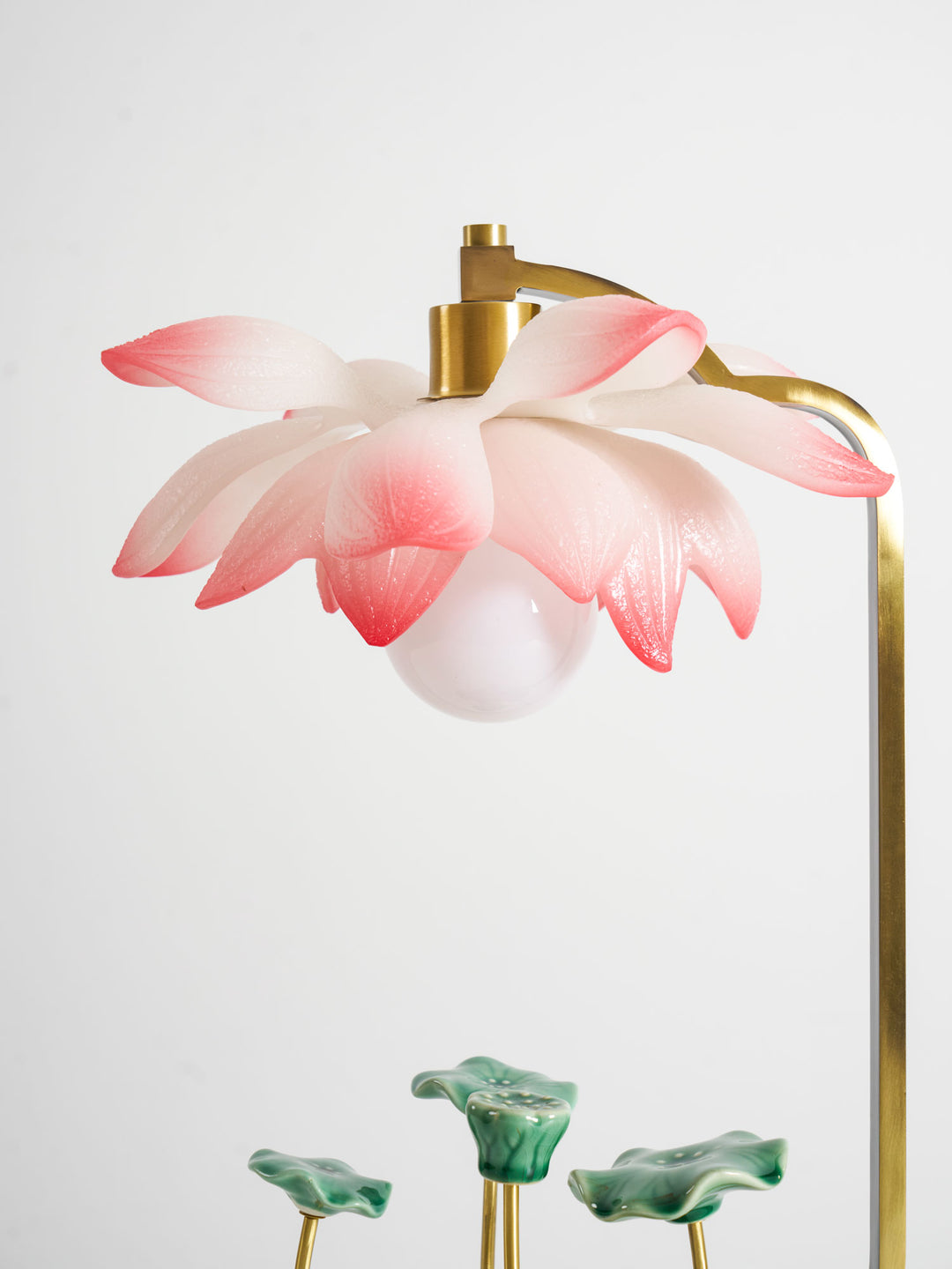 Lotus Table Lamp - Vakkerlight