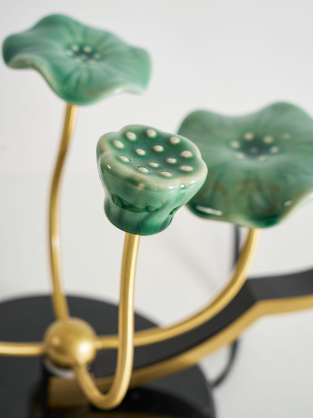 Lotus Table Lamp - Vakkerlight