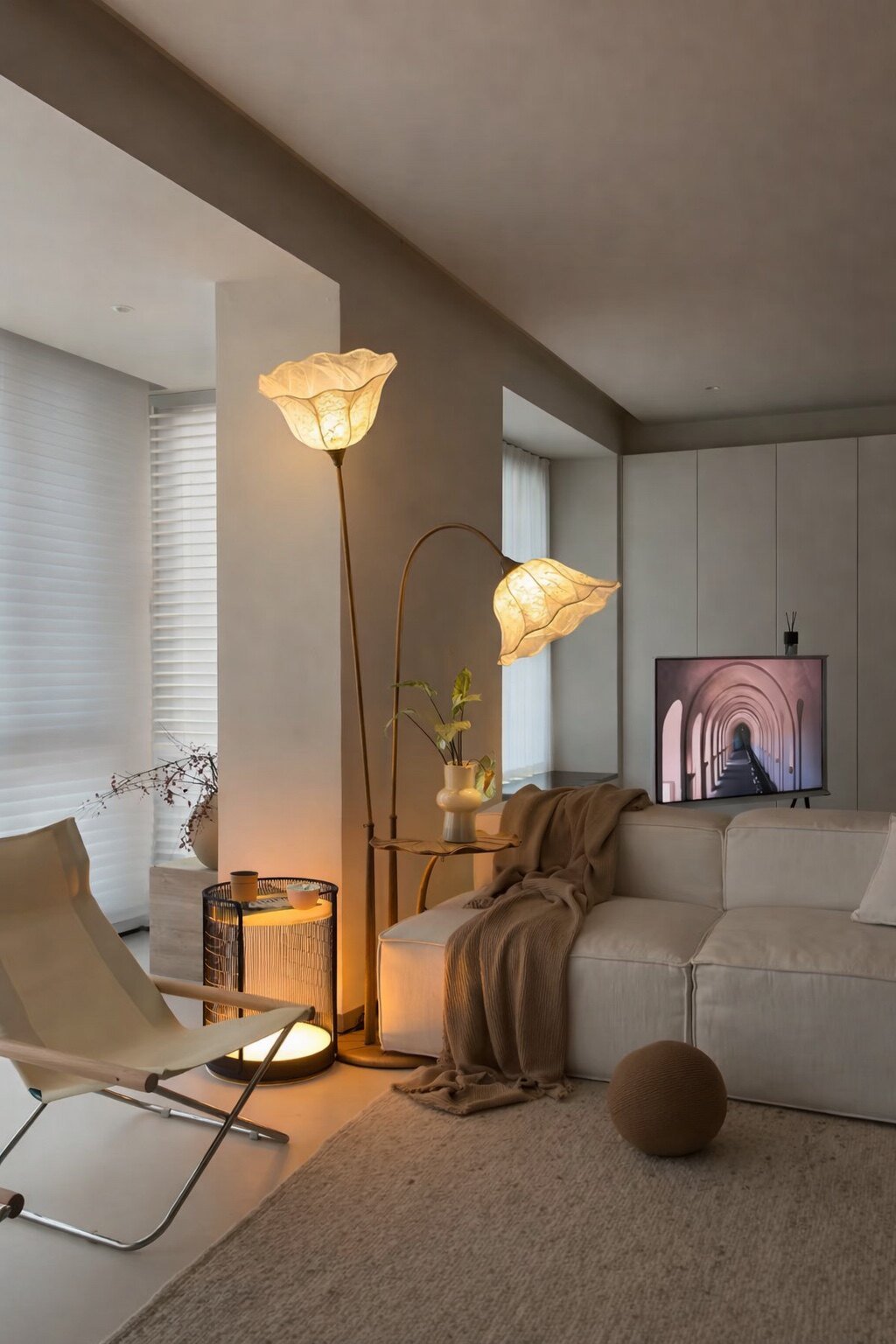 Lotus Bloom Floor Lamp - Vakkerlight