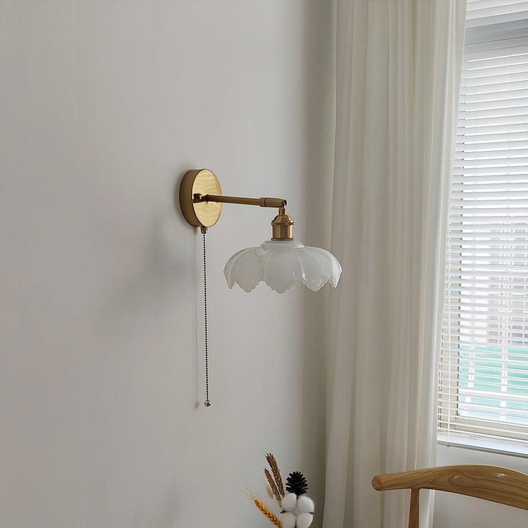 Lotus Rotatable Wall Lamp - Vakkerlight