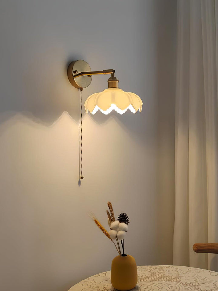 Lotus Rotatable Wall Lamp - Vakkerlight