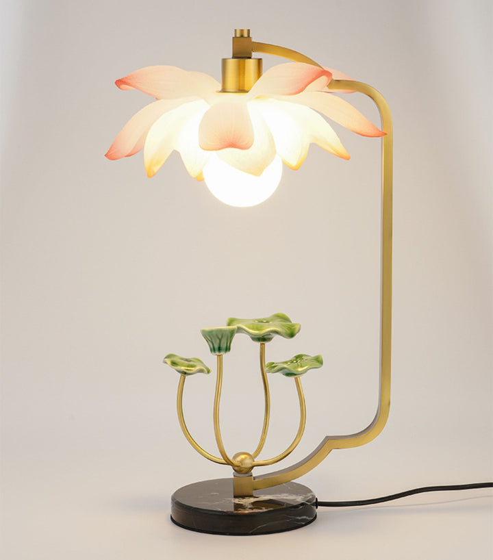 Lotus Table Lamp - Vakkerlight