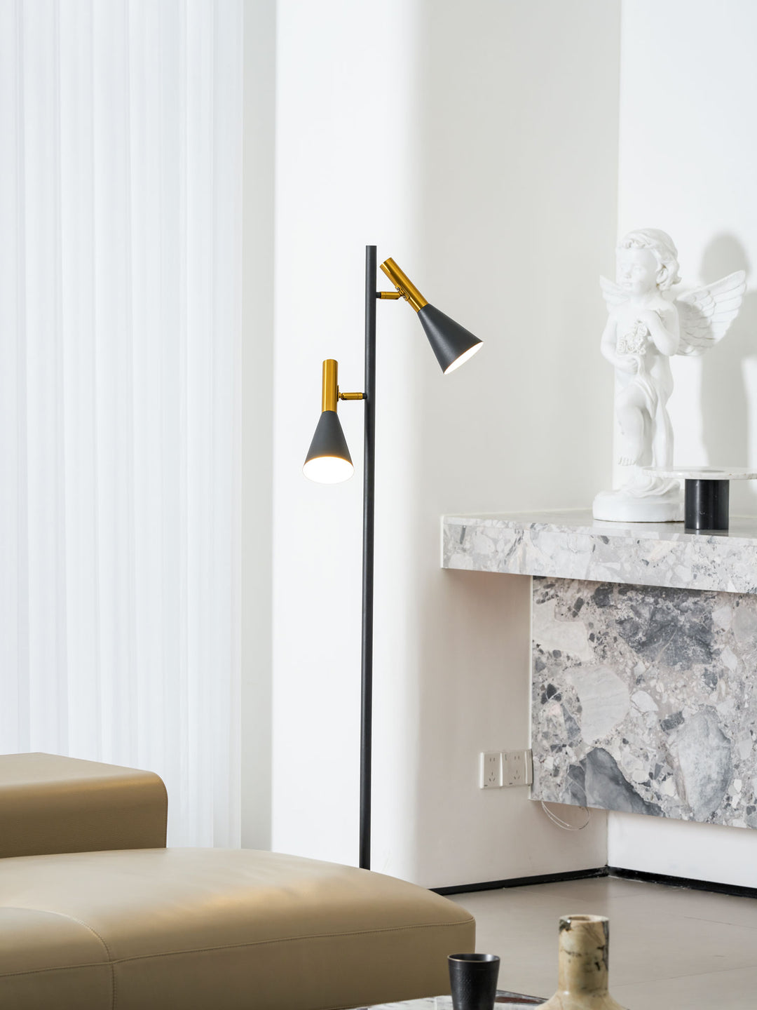 Lron Mouth Floor Lamp - Vakkerlight