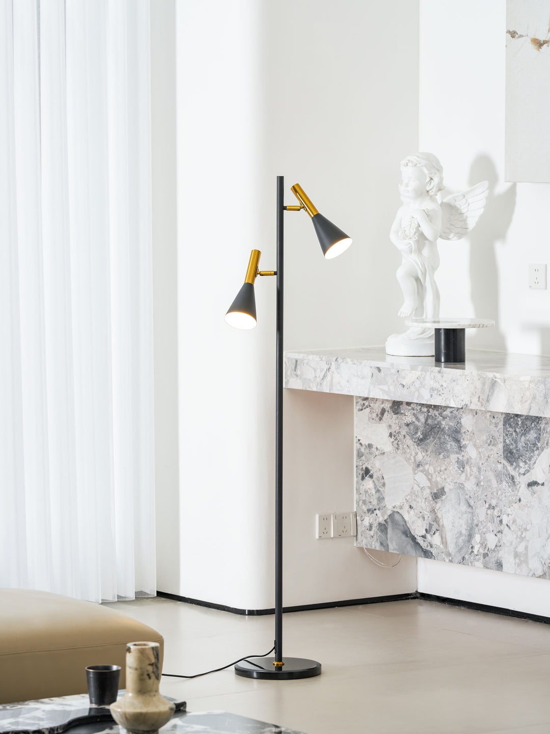 Lron Mouth Floor Lamp - Vakkerlight