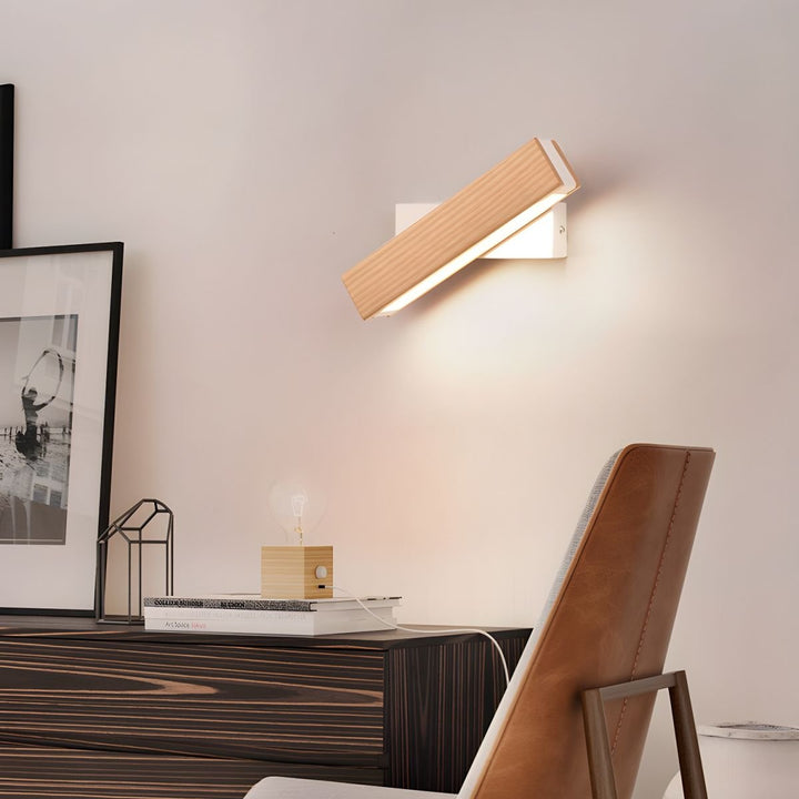 Luca Angle Wall Light - Vakkerlight