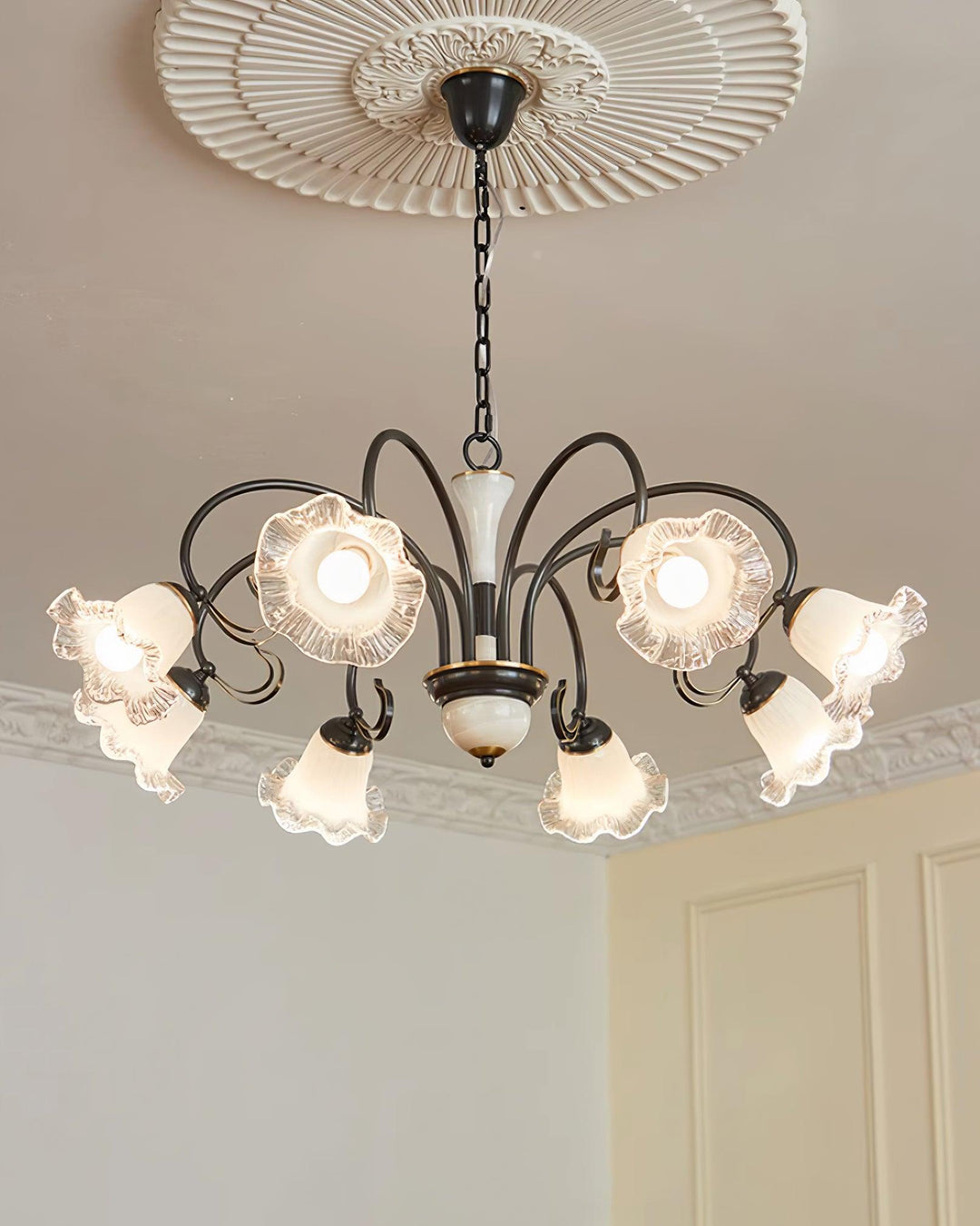 Luce Black Chandelier - Vakkerlight