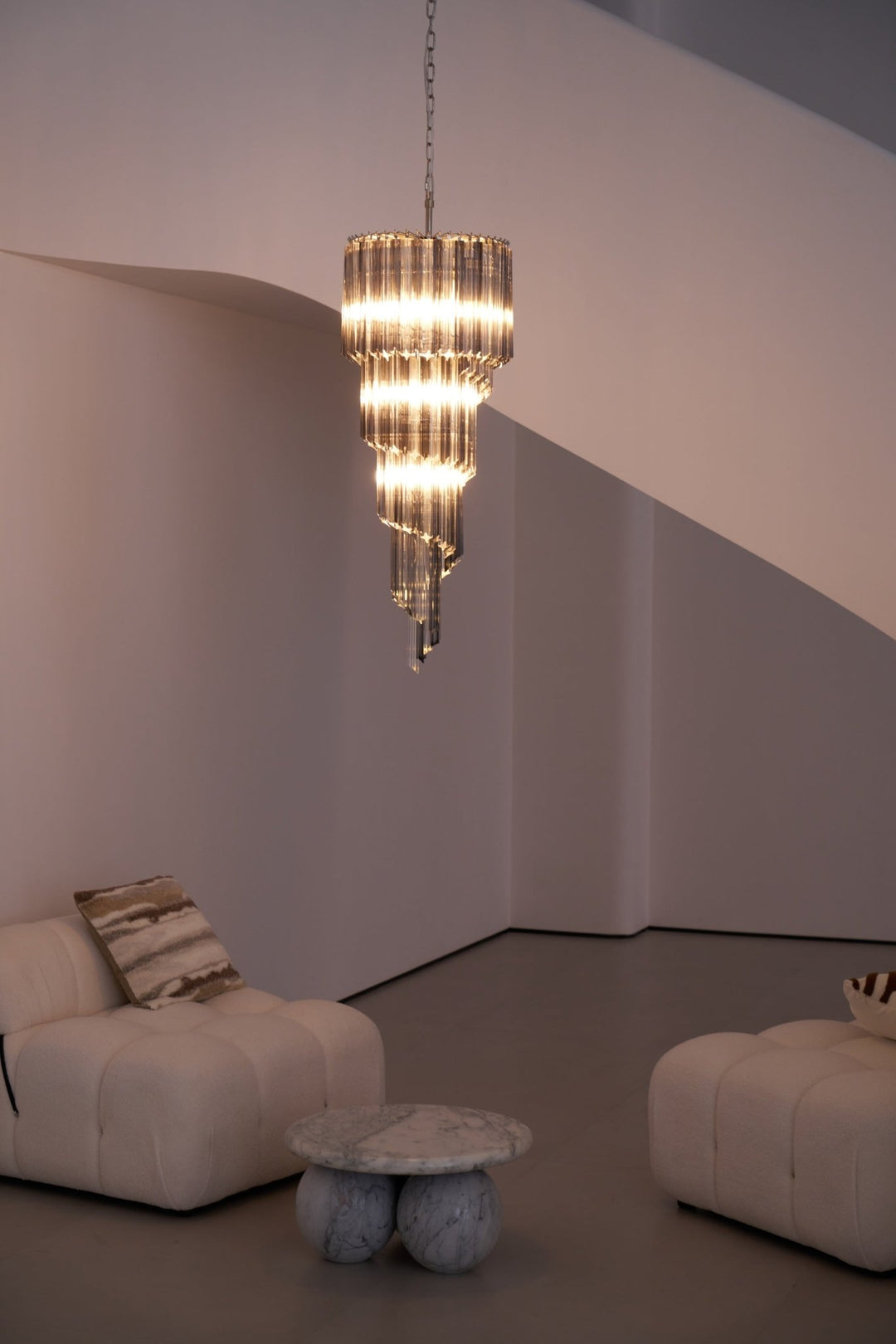 Lucente Noir Spiral Chandelier - Vakkerlight