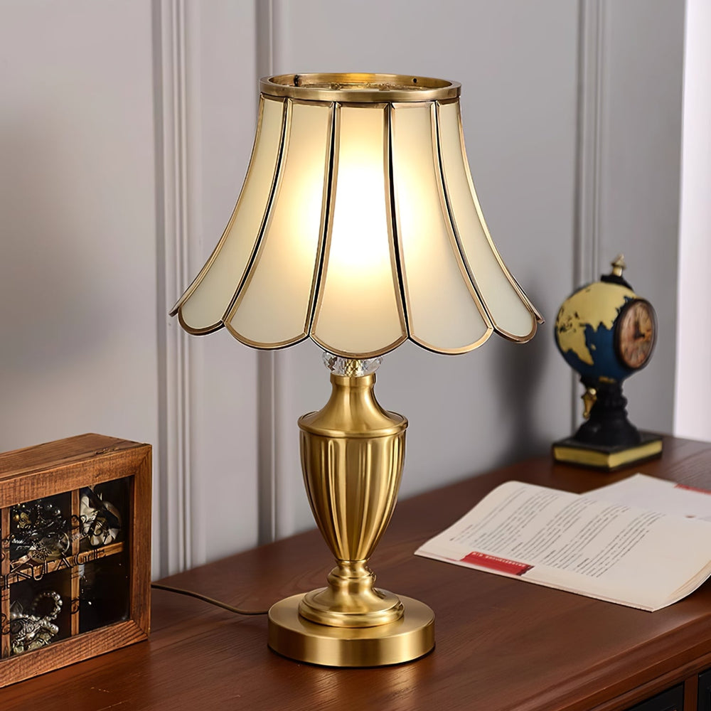 Lucia Table Lamp - Vakkerlight