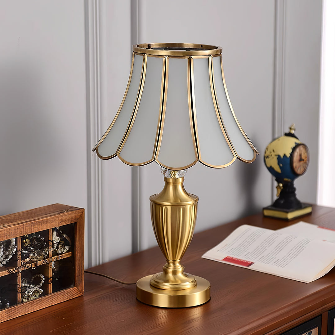 Lucia Table Lamp - Vakkerlight