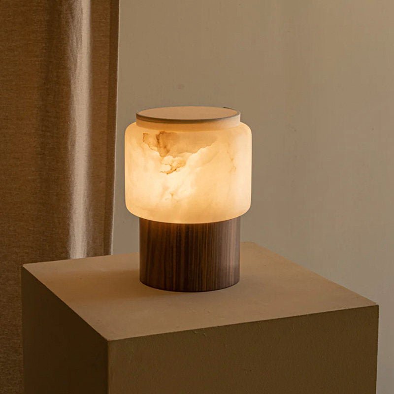 Luma Core Alabaster Table Lamp - Vakkerlight