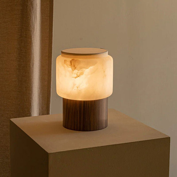 Luma Core Alabaster Table Lamp - Vakkerlight
